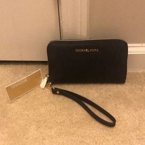 Michael Kors Jet Set Travel Wristlet